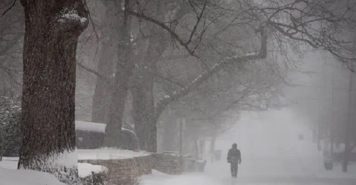 அமெரிக்கா- கனடா முழுவதும் பல தசாப்தங்களில் இல்லாத குளிரான கிறிஸ்மஸ்: நிபுணர்கள் எச்சரிக்கை!