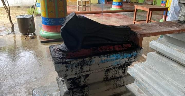 பயிரிக்கூடல் முருகன் ஆலயத்தின் நந்தி பலிபீடம் விசமிகளால் உடைப்பு!