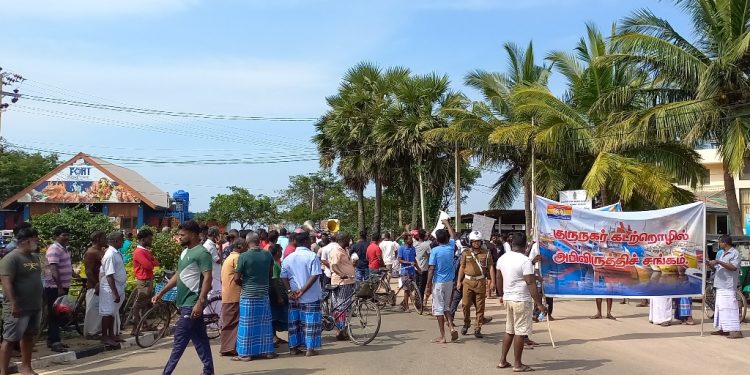 தமிழக கடற்தொழிலாளர்களுக்கு எதிராக யாழில் போராட்டம்!