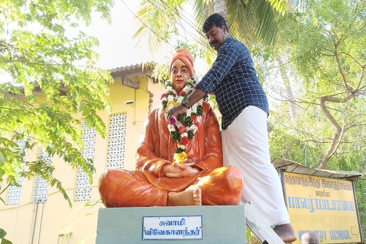 வவுனியாவில் சுவாமி விவேகானந்தரின்160 வது ஜனன தினம்!