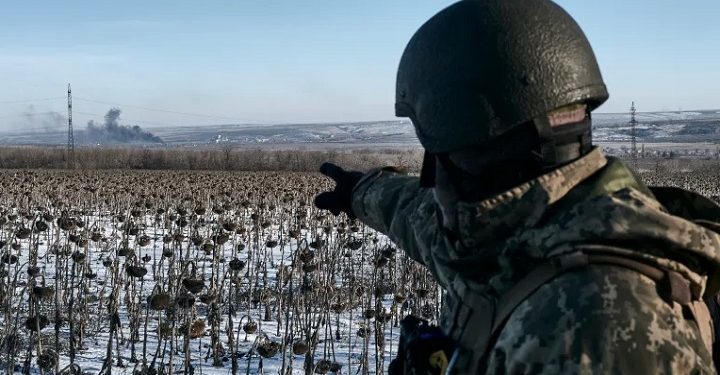 கிழக்கு உக்ரைன் நகரமான சோலேடரைக் கைப்பற்ற ரஷ்யா தீவிரம்!