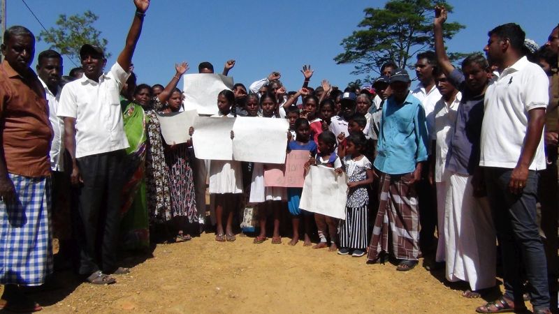 அரசியல் வாதிகள் எவரும் ஊர் பக்கம் வரக்கூடாது – வெலிஓயா மக்கள் எச்சரிக்கை!