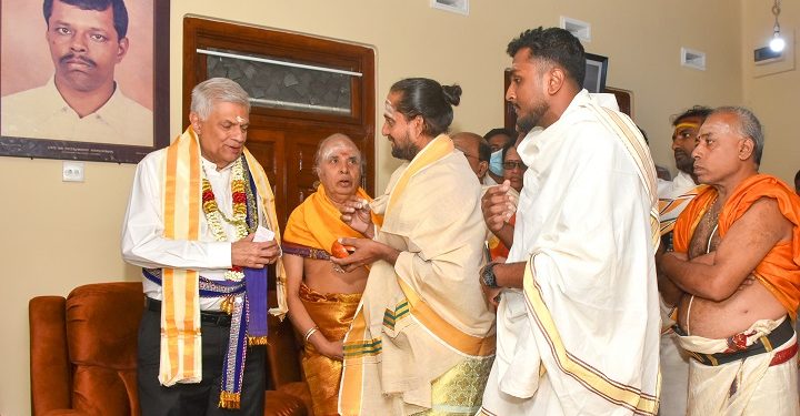 விஜயகலா மகேஸ்வரனின் இல்லத்துக்கு ஜனாதிபதி விஜயம்!