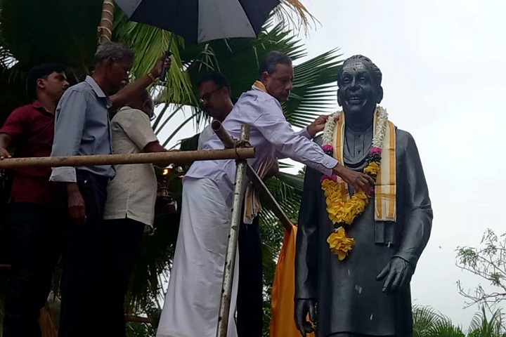 முன்னாள் நாடாளுமன்ற உறுப்பினர் விஸ்வநாதர் தர்மலிங்கத்தின் திருவுருவச் சிலை திறப்பு!