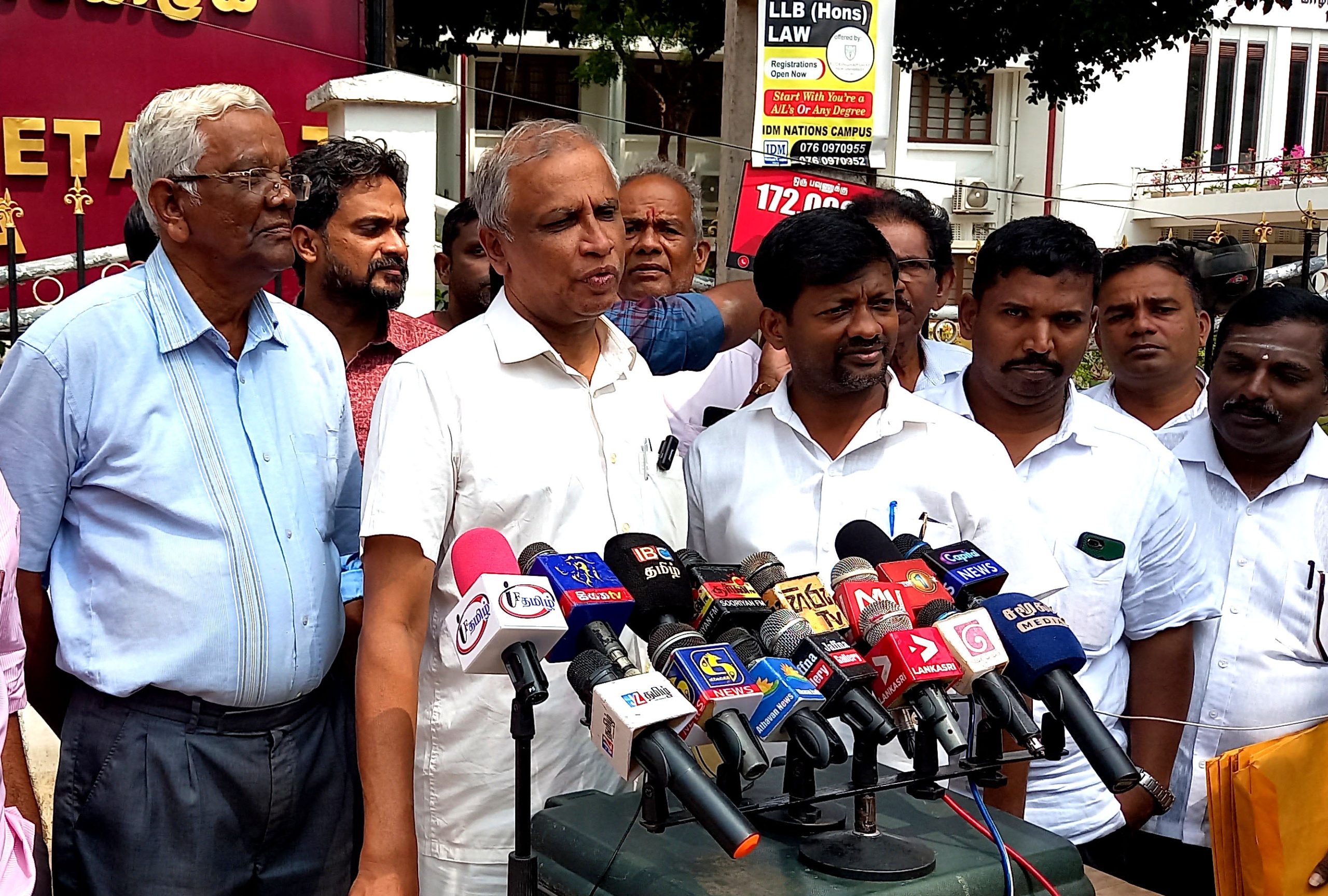 இலங்கைத் தமிழரசுக் கட்சி யாழில் வேட்புமனு தாக்கல்!