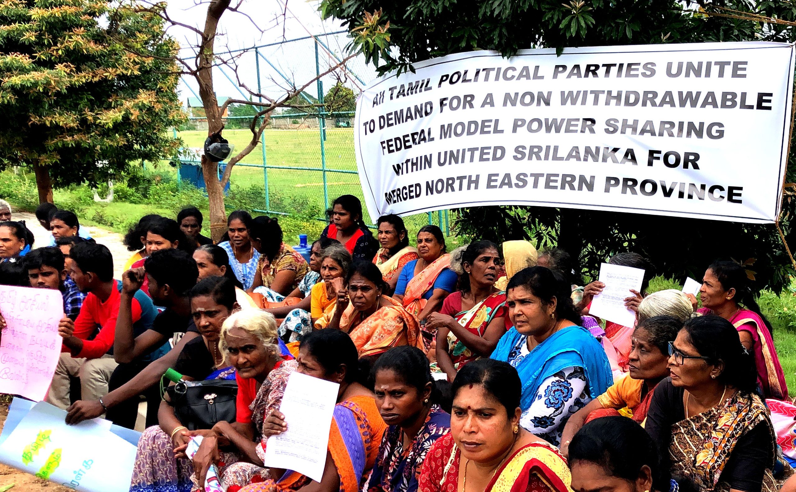 வடக்கு கிழக்கு ஒருங்கிணைப்பு குழுவின் தொடர் கவனயீர்ப்பு போராட்டம் 3ஆவது நாளாக திருகோணமலையில் முன்னெடுப்பு