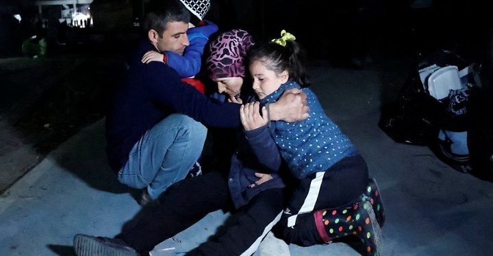 துருக்கியில் இரண்டு புதிய நிலநடுக்கங்கள்: மூன்று பேர் உயிரிழப்பு- இடிபாடுகளுக்குள் சிக்கியவர்களை மீட்கும் பணிகள் தீவிரம்!