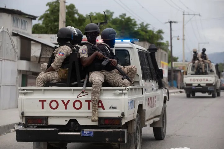 ஹெய்டிக்கு போர்க் கப்பல்களை அனுப்ப கனேடிய பிரதமர் உத்தரவு!