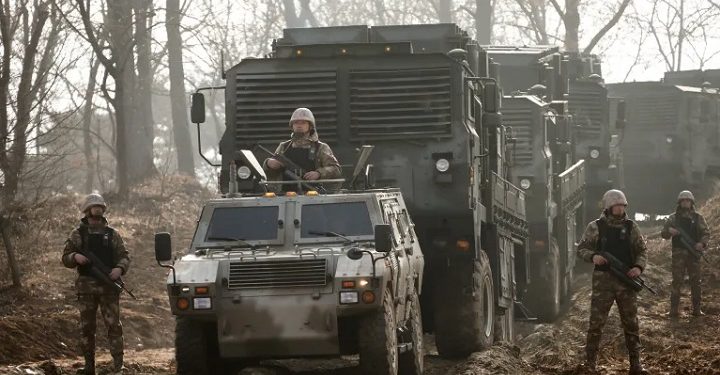 எதிரிகளுக்கு எதிராக போரிட எட்டு இலட்சம் இளைஞர்கள் இராணுவத்தில் இணைவு: வடகொரியா தகவல்!