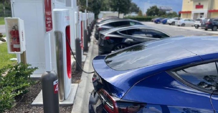 மின்சார வாகனங்களை இறக்குமதி செய்யும் வேலைத்திட்டம் ஆரம்பம்!