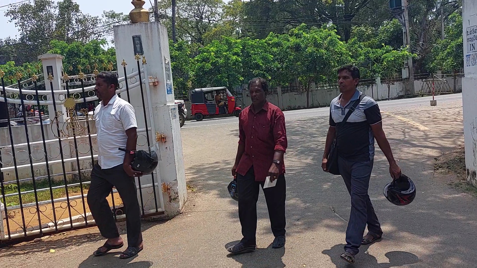 உள்ளூர் இழுவைப் படகினால் வாழ்வாதாரம் பாதிக்கப்படுவதாக மீனவர்கள் தெரிவிப்பு!