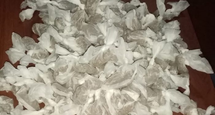 மாணவர்களை இலக்கு வைத்து போதை கலந்த மாவா விற்பனை : யாழில் இளைஞன் கைது