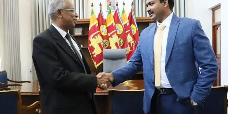 ஆளுநர் செந்தில் தொண்டமானுக்கும் எம்.ஏ.சுமந்திரனுக்கும் இடையில் சந்திப்பு!