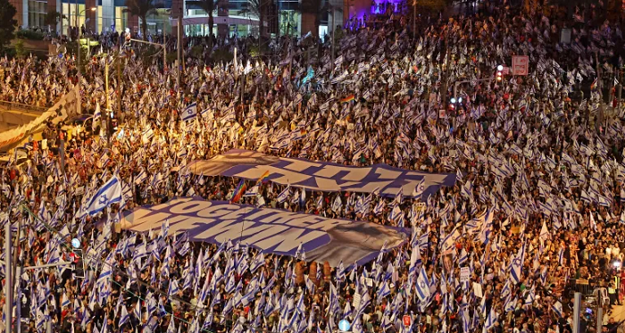 நீதித்துறை மறுசீரமைப்பு, பாலஸ்தீனியர்கள் உயிரிழப்பிற்கு எதிராக இஸ்ரேலியர்கள் பேரணி