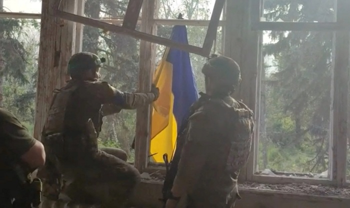 எதிர்த் தாக்குதல் மூலம் மீண்டும் 3 பிரதேசங்களை கைப்பறியுள்ளதாக உக்ரைன் படைகள் அறிவிப்பு