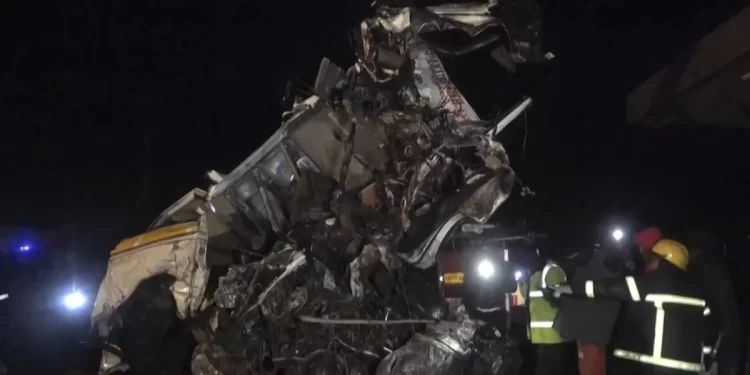 கென்யாவில் பயங்கர விபத்து; 48 பேர் உயிரிழப்பு