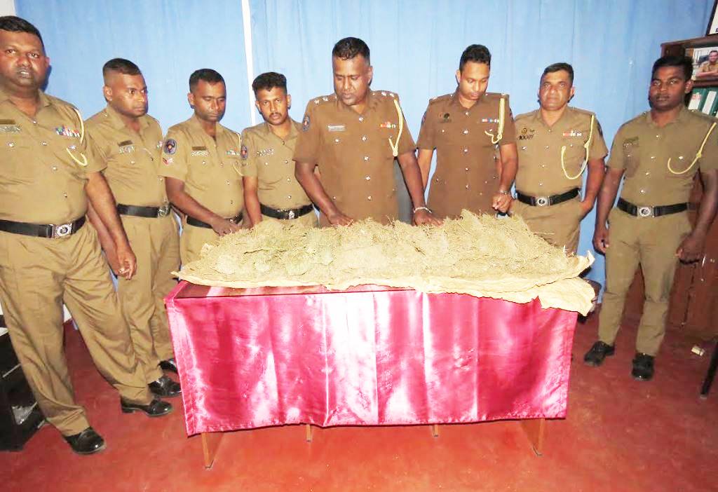 கஞ்சாக் கடத்தலில் ஈடுபட்ட இருவர் கைது