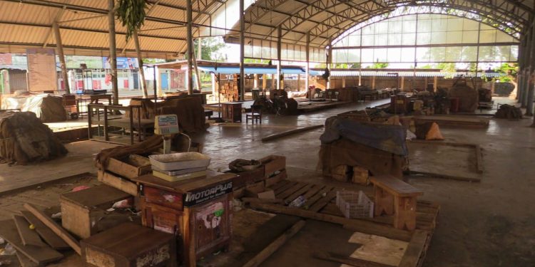 வெறிச்சோடிக் காணப்படும் யாழ் மாவட்டம்