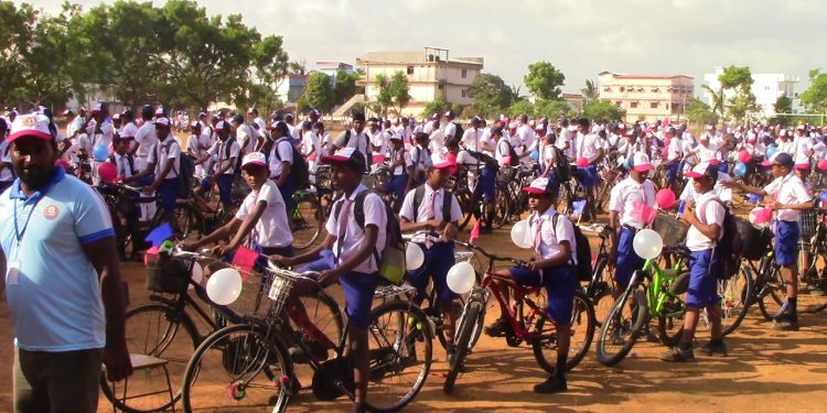 நெல்லியடி மத்திய கல்லூரியின் நூற்றாண்டு விழா!