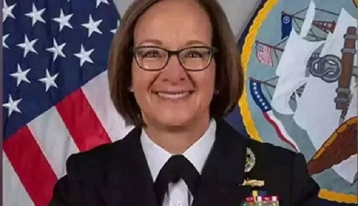 அமெரிக்க கடற்படைக்கு முதல் முறையாக பெண் ஒருவர் தளபதியாக நியமனம்
