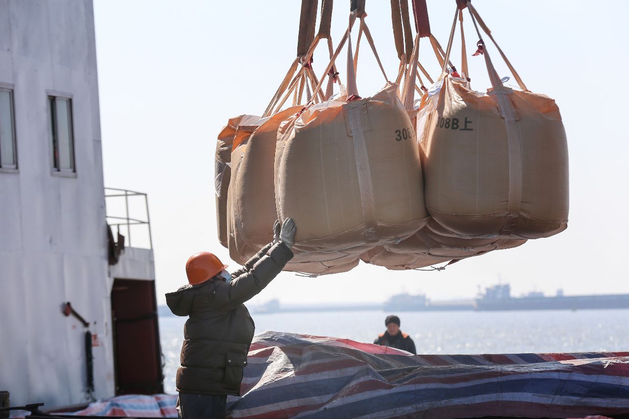 சீனாவின் தரமற்ற இயற்கை உர ஏற்றுமதி ஏற்படுத்தியுள்ள தாக்கம்