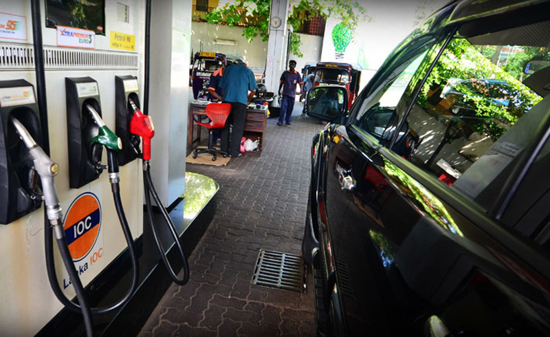 பேருவளை எரிபொருள் நிலையம் மீது தாக்குதல்