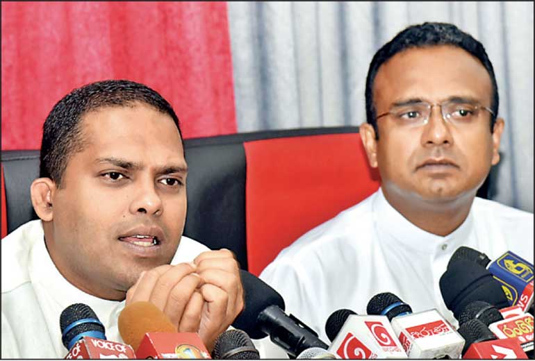 ஹரீன் பெர்னாண்டோ மற்றும் மனுஷ நாணயக்காரவின் விசாரணைகள் ஒத்திவைப்பு!