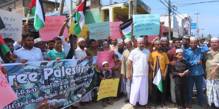 பாலஸ்தீனியர்களுக்காகக் குரல் கொடுக்கும் கல்முனை மக்கள்!