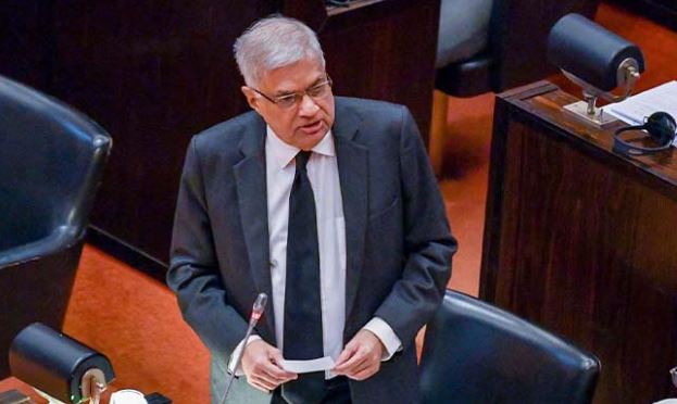 வற் வரிக்கான பட்டியலில் இருந்து புத்தகம், மருந்து பொருட்களை நீக்கத் தீர்மானம்!