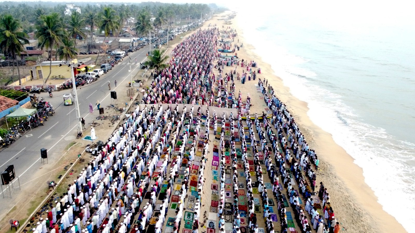 அம்பாறை மாவட்ட நோன்பு பெருநாள் தொழுகை