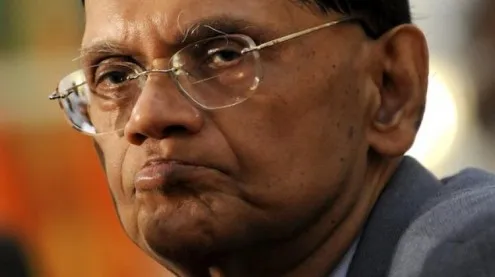 ஜீ.எல் . பீரிஸ்க்கு எதிராக ஒழுக்காற்று நடவடிக்கை : பொதுஜன பெரமுன தீர்மானம்