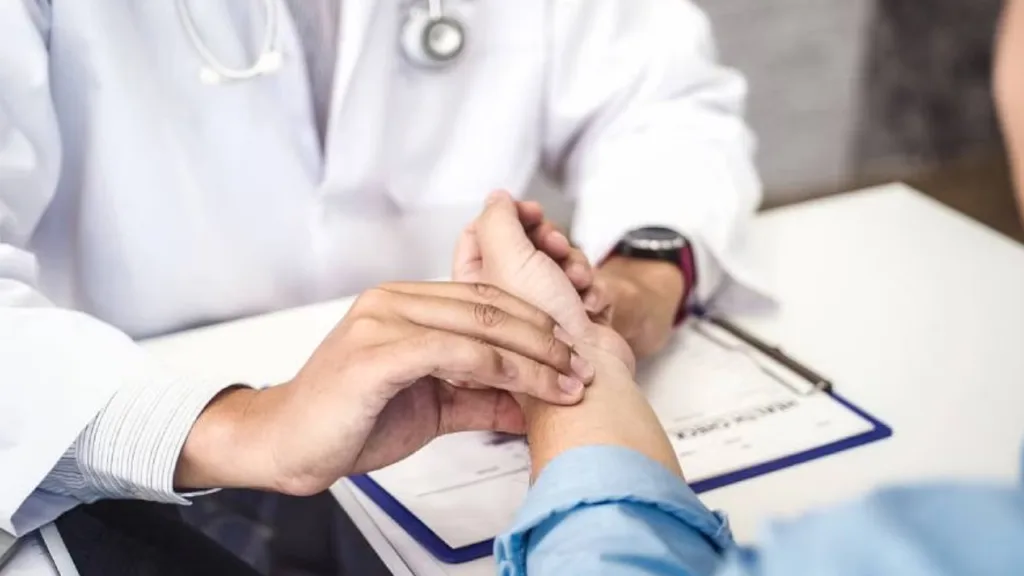 குடும்ப சுகாதார சேவை உத்தியோகத்தர்களுக்குப் பற்றாக்குறை