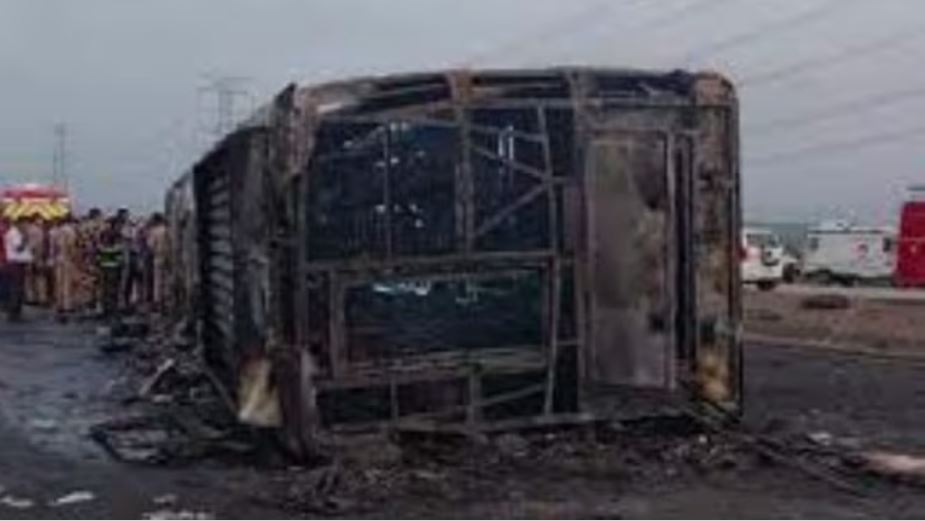 பஸ் விபத்தில் 20 பேர் உயிரிழப்பு!