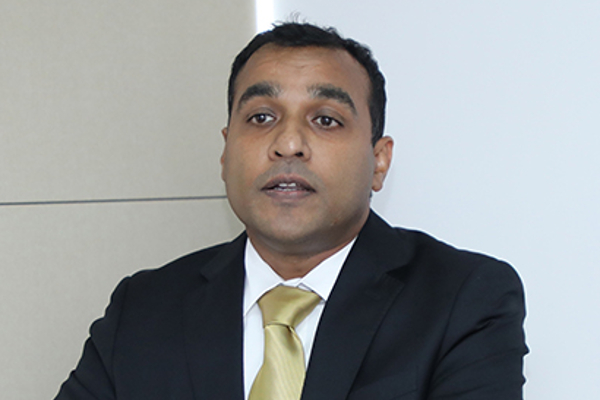 இராணுவத்தினரின் எண்ணிக்கையைக் குறைக்க நடவடிக்கை : பாதுகாப்பு அமைச்சு!