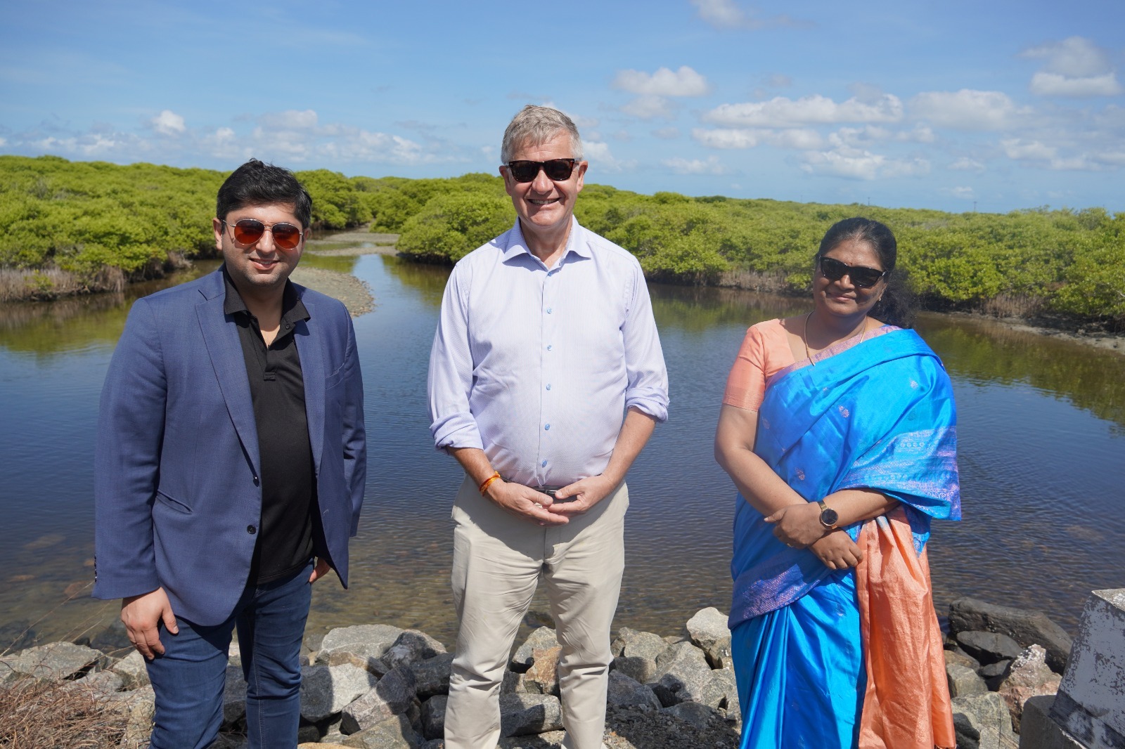 மண்டைத்தீவுக்கு வட மாகாண ஆளுநர் களவிஜயம்!