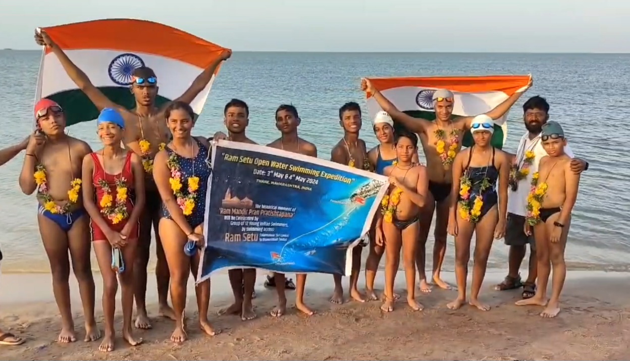 தலைமன்னாரிலிருந்து , தனுஷ்கோடி வரை – 10 மணிநேரம் 10 நிமிடங்களில் நீந்தி சாதனை