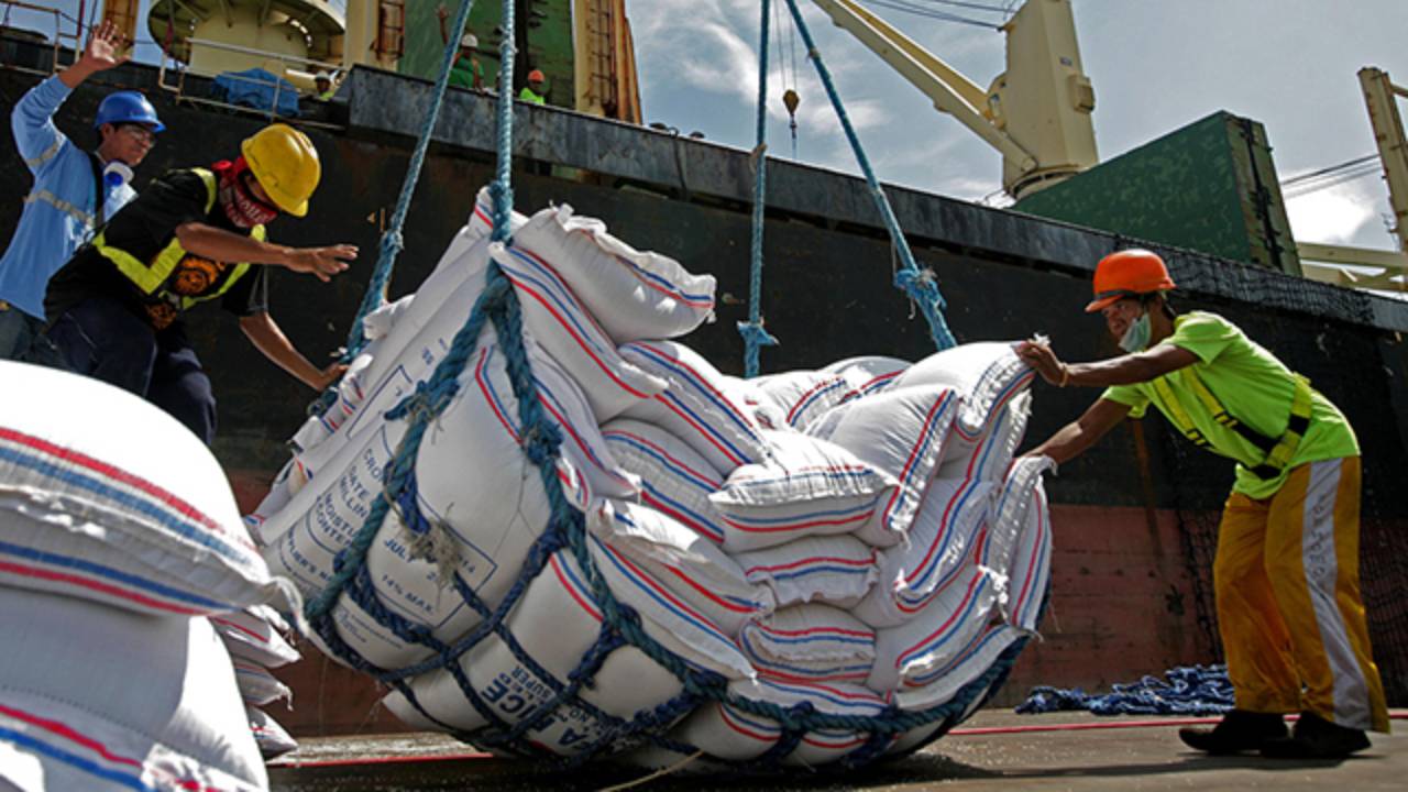 67,000 மெற்றிக் தொன் அரிசி இறக்குமதி!