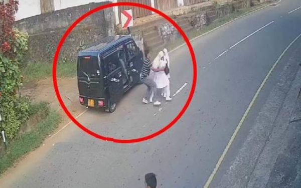 கண்டியில் கடத்தப்பட்ட பாடசாலை  மாணவி கண்டுபிடிப்பு!