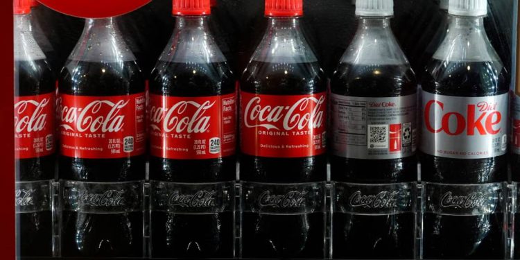 ஐரோப்பாவில் தமது பானங்களை திரும்பப் பெறும் கோக கோலா!