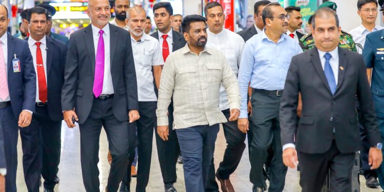 சீனா சென்றடைந்தார் ஜனாதிபதி!