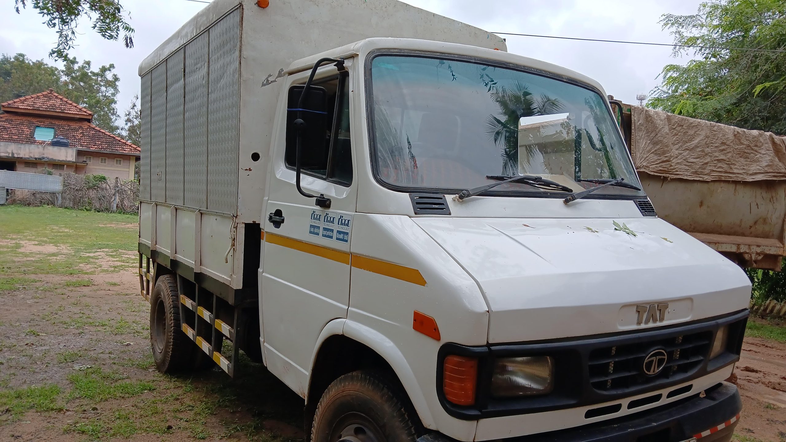 அனுமதிப்பத்திரம் இன்றி கால்நடைகளை ஏற்றிச்சென்ற சந்தேகநபர் ஒருவர் கைது!