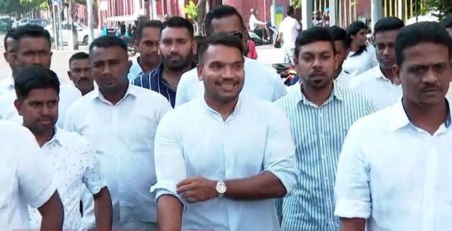 குற்றப்புலனாய்வுத் திணைக்களத்தில் இருந்து வெளியேறினார் நாமல்!