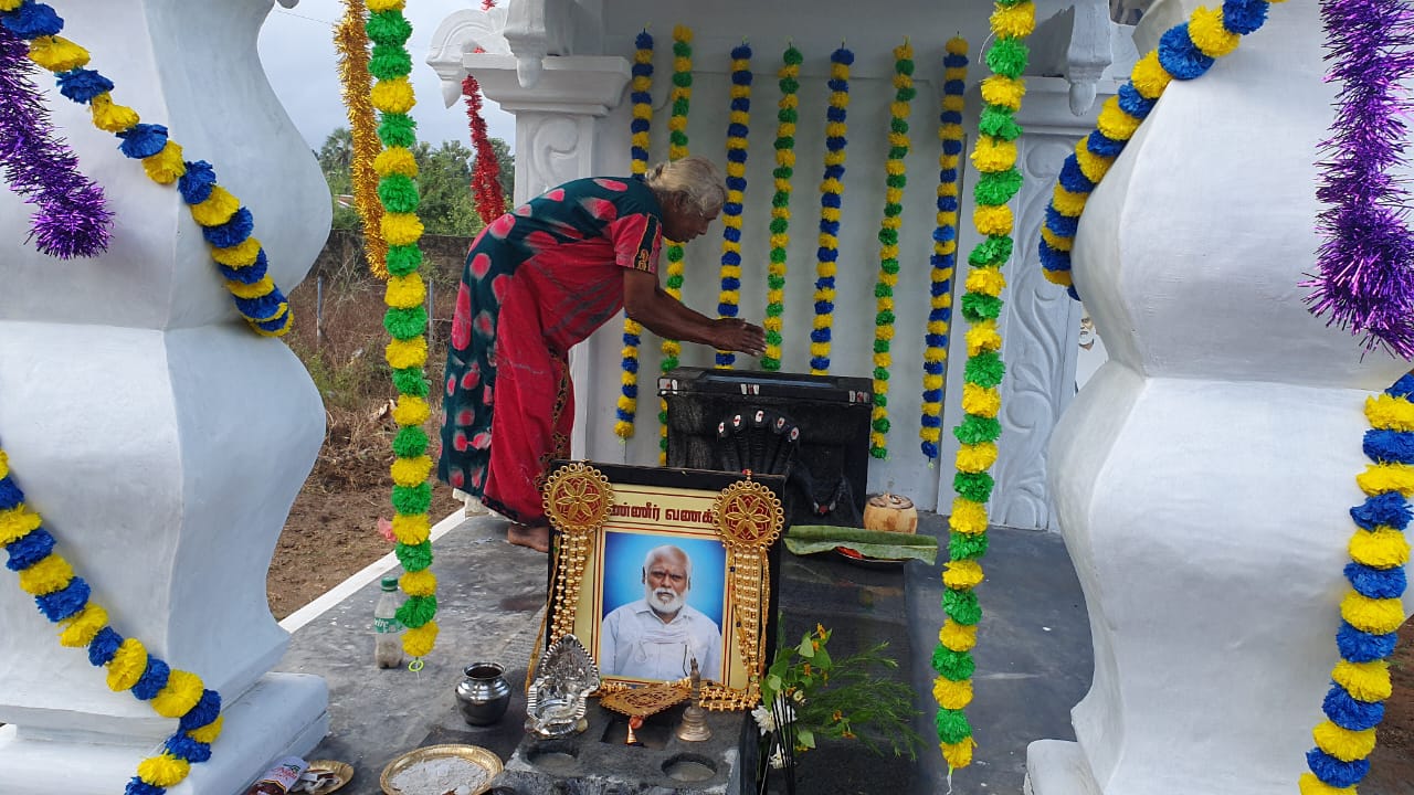 சாந்தன் உயிரிழந்து ஓராண்டு – எள்ளங்குளம் மயானத்தில் துயிலுமில்லம் திறப்பு