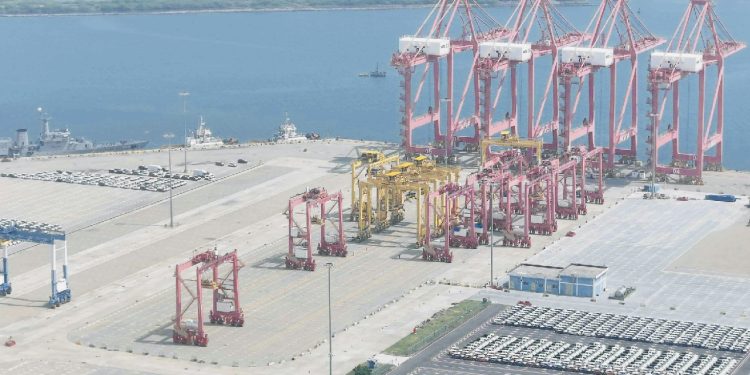 வாகன இறக்குமதியை எளிதாக்க தயார் நிலையில் ஹம்பாந்தோட்டை துறைமுகம்!