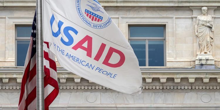 ட்ரம்பின் நிதியுதவி முடக்க அறிவிப்பால் இலங்கையில் ஆயிரக்கணக்கானோர் பாதிப்பு!