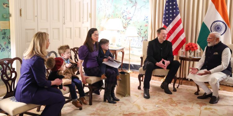 தனது குழந்தைகளுடன் மோடியை சந்தித்தார் எலோன் மஸ்க்!