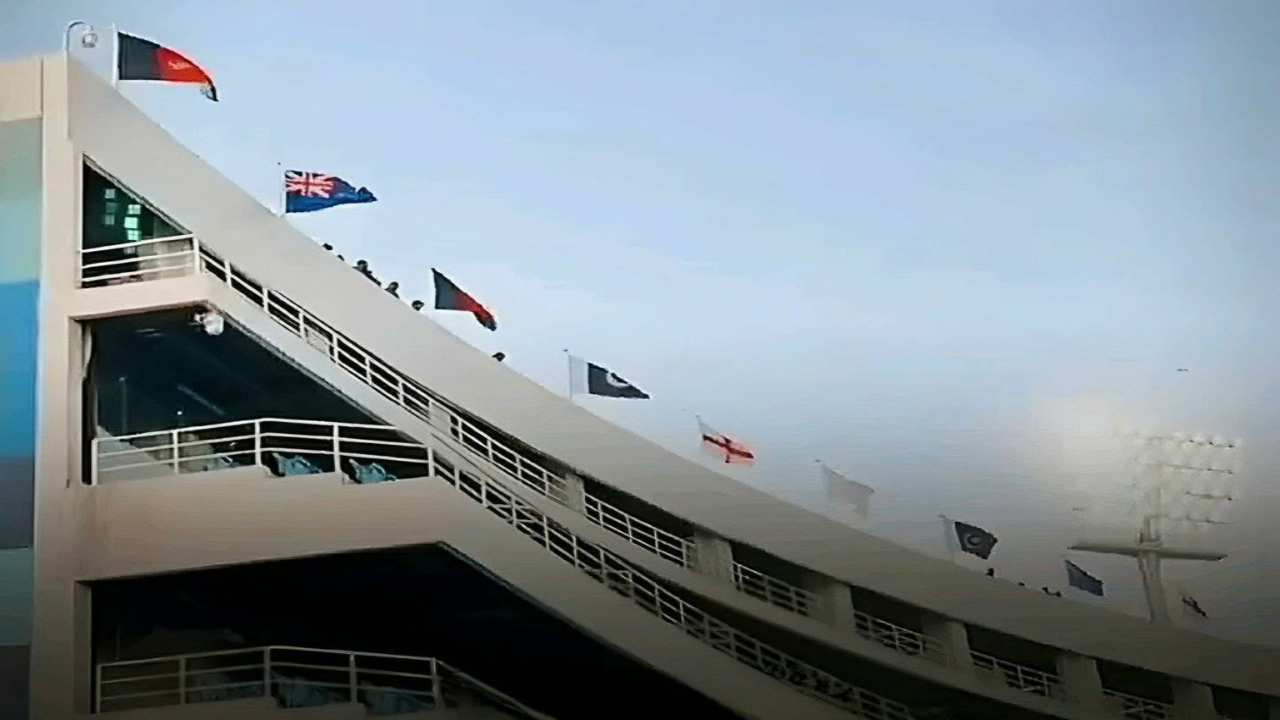 2025 சாம்பியன்ஸ் டிராபி; பாகிஸ்தான் மைதானத்தில் இந்தியக் கொடி புறக்கணிப்பு!