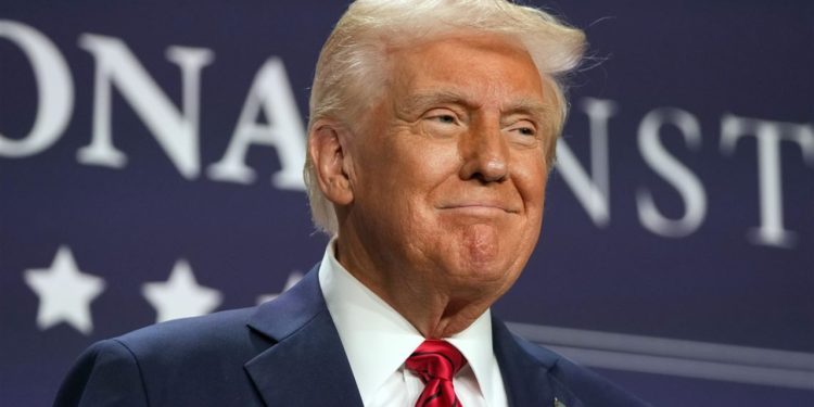 கனடா, மெக்ஸிகோ மீதான கடுமையான வரி விதிப்பை இடைநிறுத்தினார் ட்ரம்ப்!