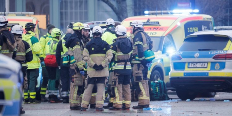 சுவீடன் வெகுஜன துப்பாக்கி சூடு தொடர்பான அப்டேட்!