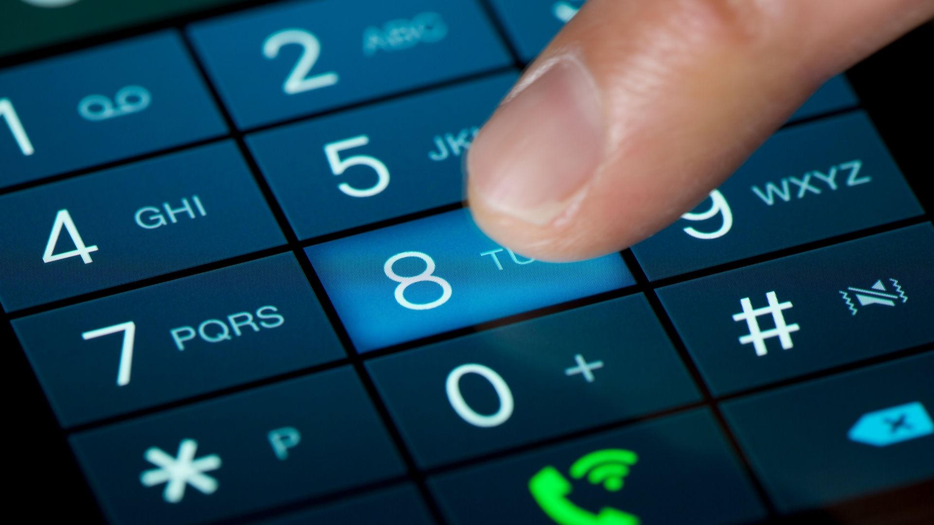 குற்றச்செயல்கள் தொடர்பான தகவல்களை வழங்க பொதுமக்களுக்குத் துரித தொலைபேசி இலக்கம்